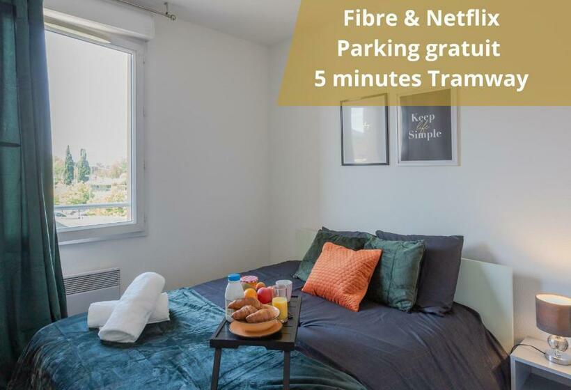 The One   Cosy T2 Check In 24/24 Fibre Parking