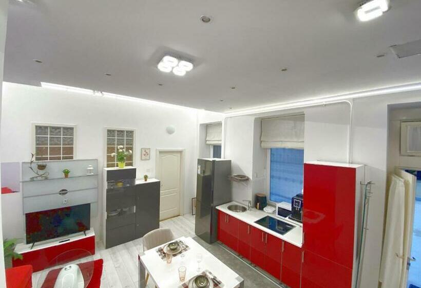 Yes, Yes! Lovely Apartment Good Amenities Budapest Center