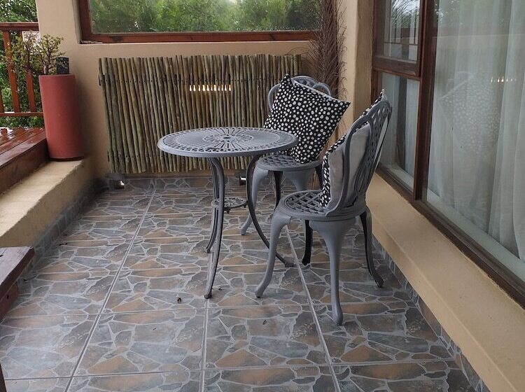 A1 Kynaston Self Catering Or Bed And Breakfast