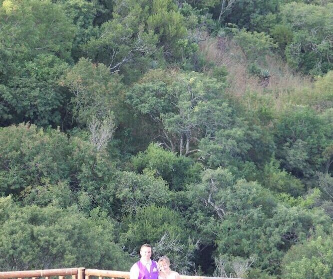 Acra Retreat, Mountain View Lodge