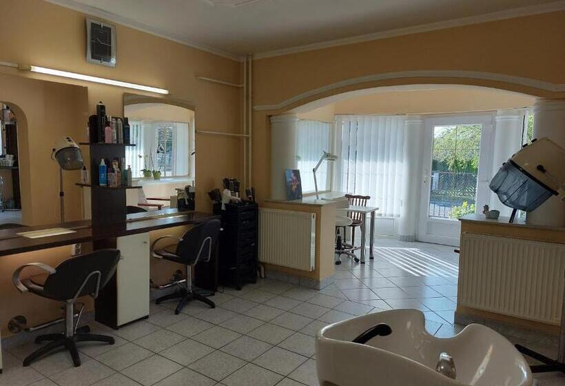 Barbara Wellness Pension