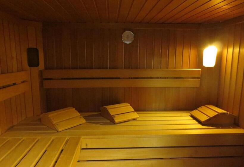 تختخواب و صبحانه Haus Churlis