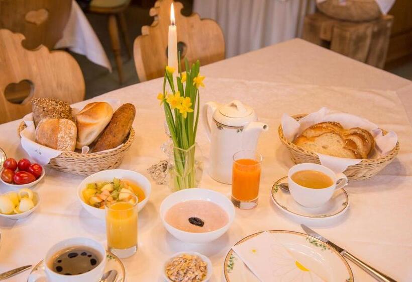 住宿加早餐  Pension Daniel