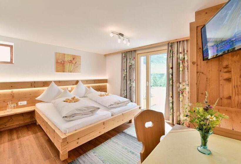 تختخواب و صبحانه Pension Widderstein