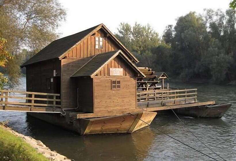 Garni Hotel Villa Tamara