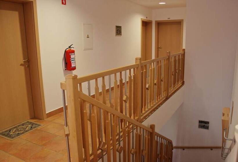 Garni Hotel Villa Tamara