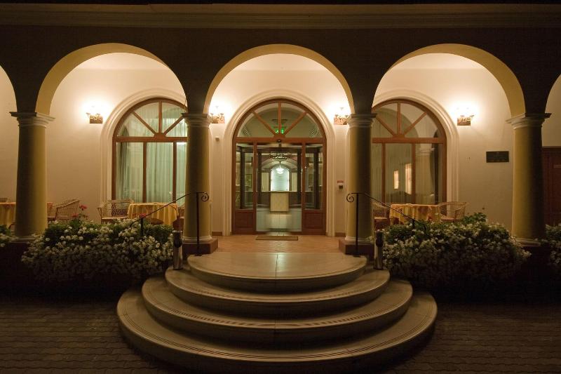 Geréby Kúria Hotel és Lovasudvar