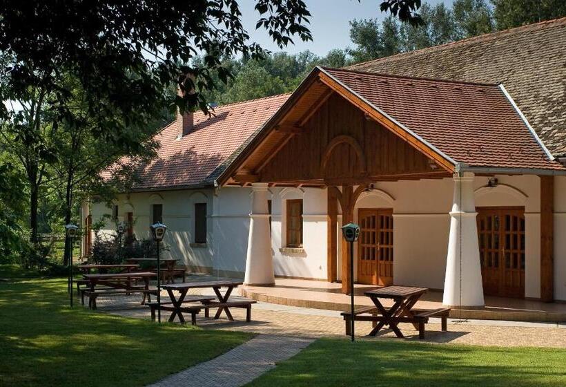 Geréby Kúria Hotel és Lovasudvar