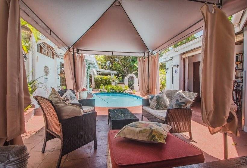 Bed and Breakfast Honeypot Guest House