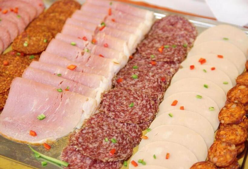 Отель Adalbert Szent György Ház