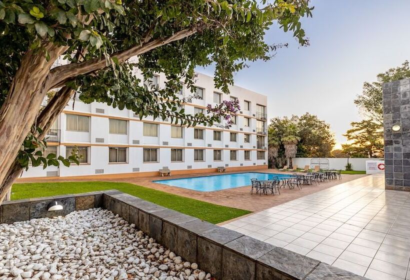 בית מלון כפרי African Sky Ermelo Inn