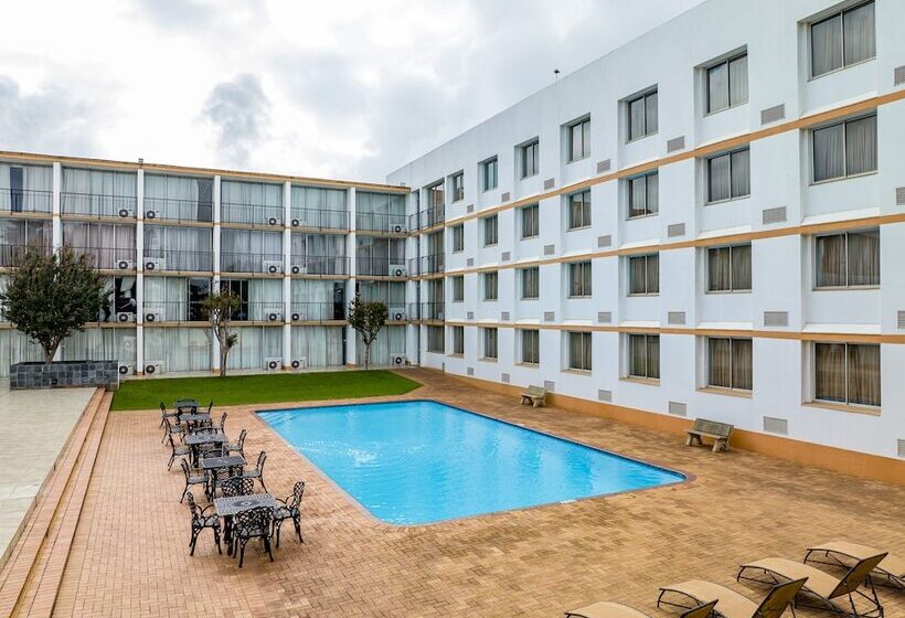 בית מלון כפרי African Sky Ermelo Inn