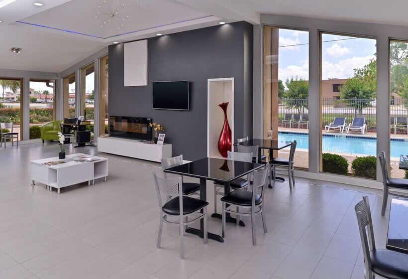 בית מלון כפרי Americas Best Value Inn Angleton