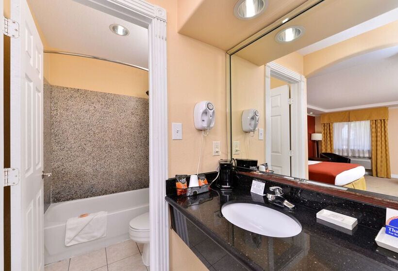 فندق Americas Best Value Inn Angleton