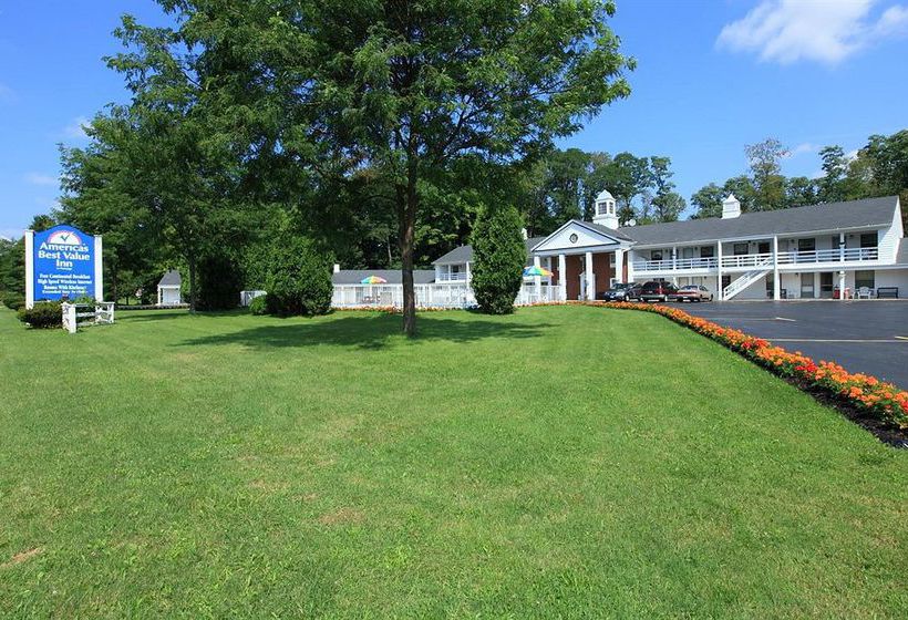 Colony Motel Jamestown