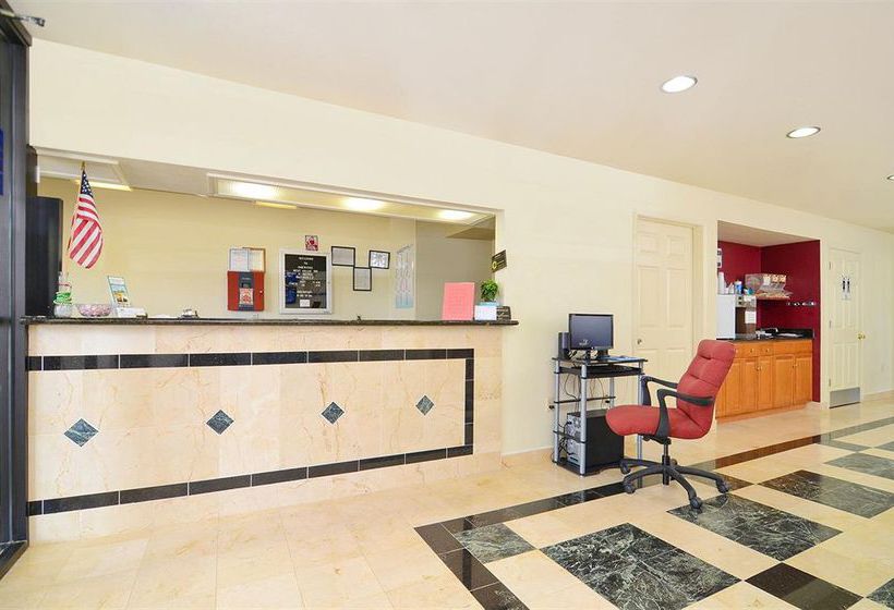 호텔 Americas Best Value Inn & Suites Smithville