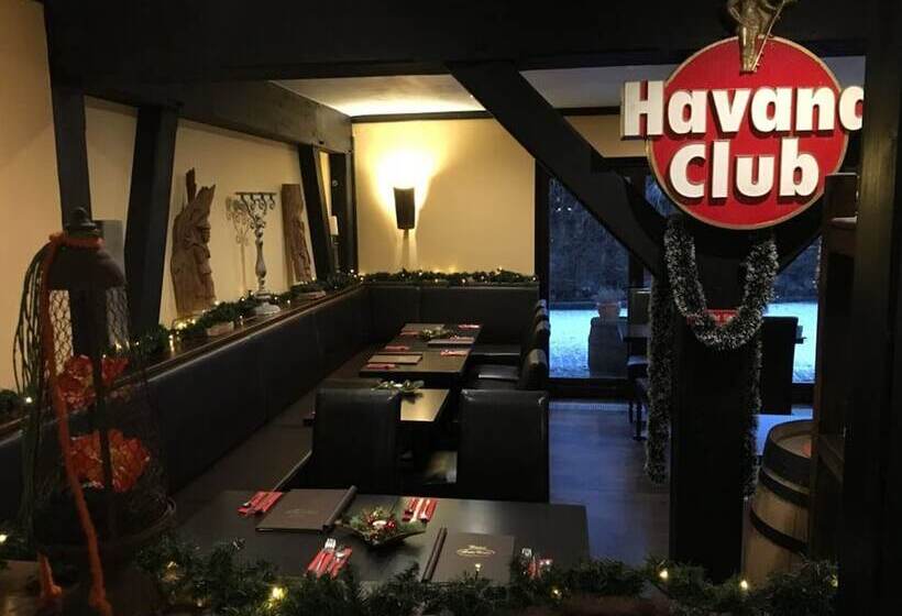 Отель Arte Vida Ohg