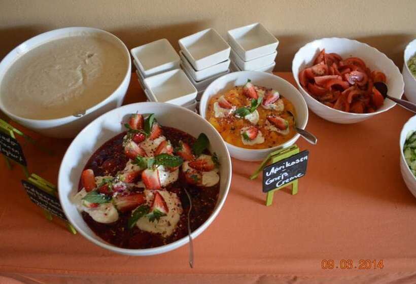 Отель Arte Vida Ohg