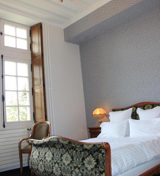 בית מלון כפרי Château De La Menaudière