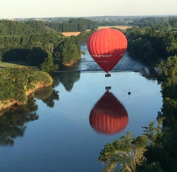 בית מלון כפרי Château De La Menaudière