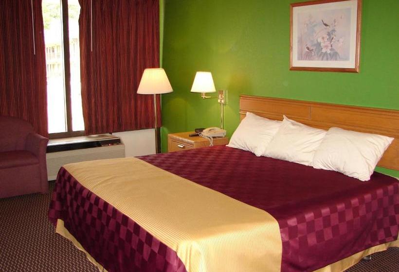 فندق Columbus Inn & Suites