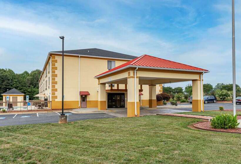 فندق Comfort Inn & Suites Mocksville I 40