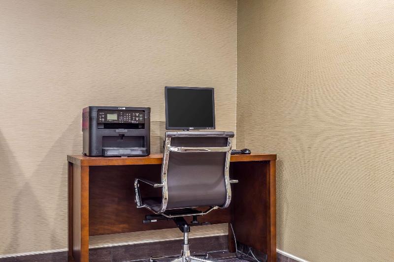 ホテル Comfort Inn & Suites Mocksville I 40