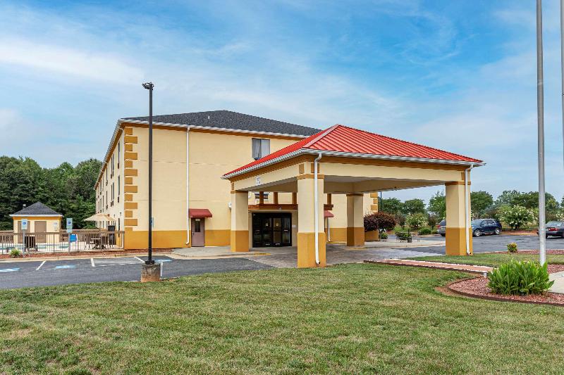 فندق Comfort Inn & Suites Mocksville I 40