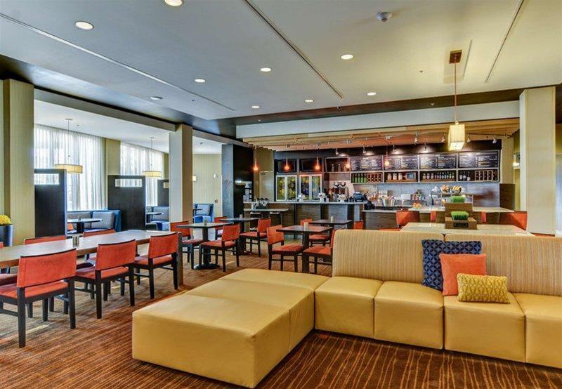فندق Courtyard By Marriott Bridgeport Clarksburg