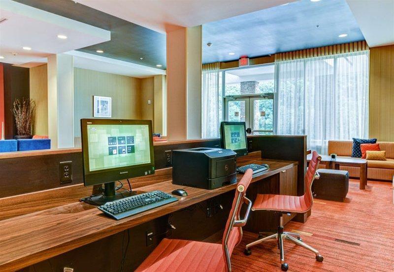فندق Courtyard By Marriott Bridgeport Clarksburg