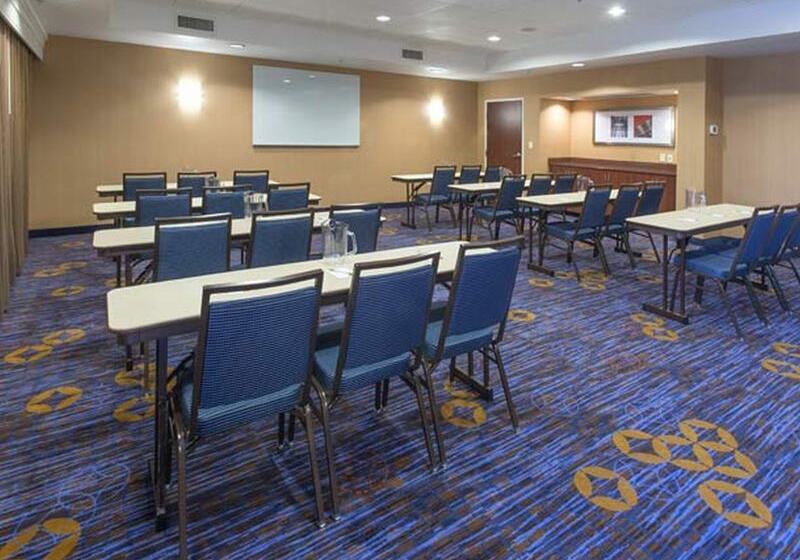 호텔 Courtyard By Marriott Montgomery Prattville