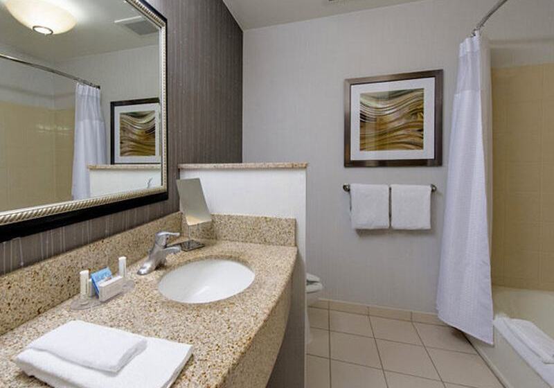 호텔 Courtyard By Marriott Montgomery Prattville