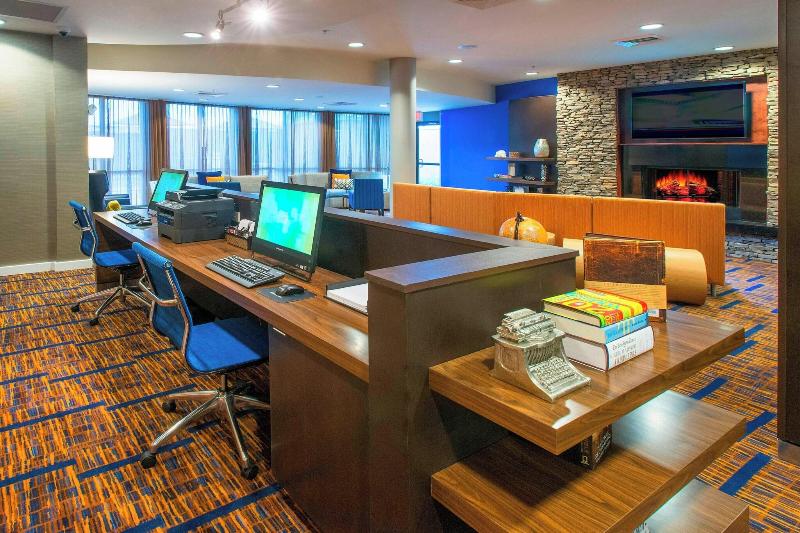 호텔 Courtyard By Marriott Montgomery Prattville