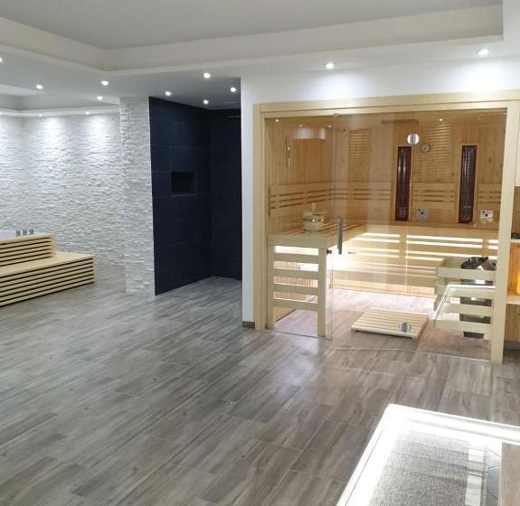 هتل Dežman Apartments & Rooms