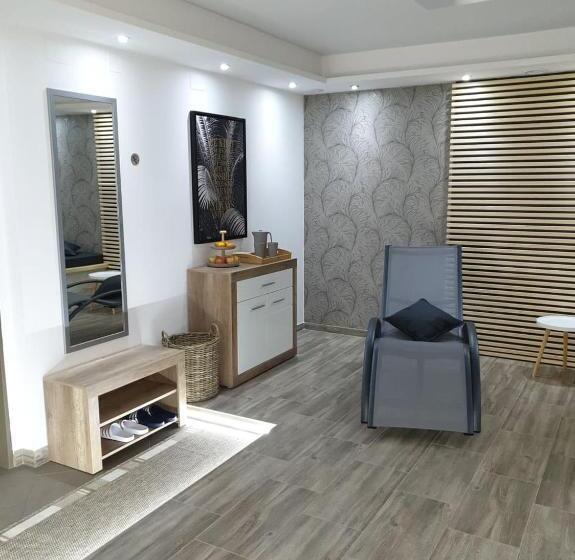 هتل Dežman Apartments & Rooms