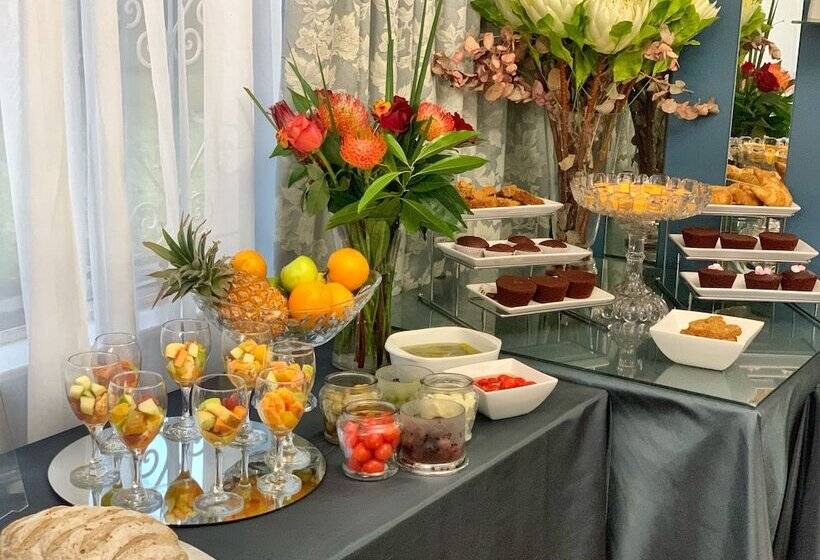 ホテル Dersley Manor