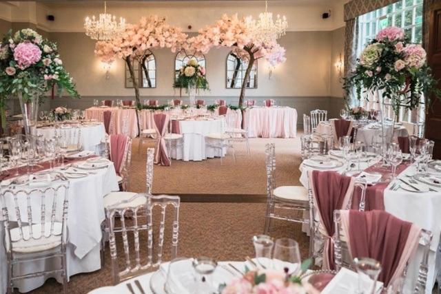 فندق Dovecliff Hall