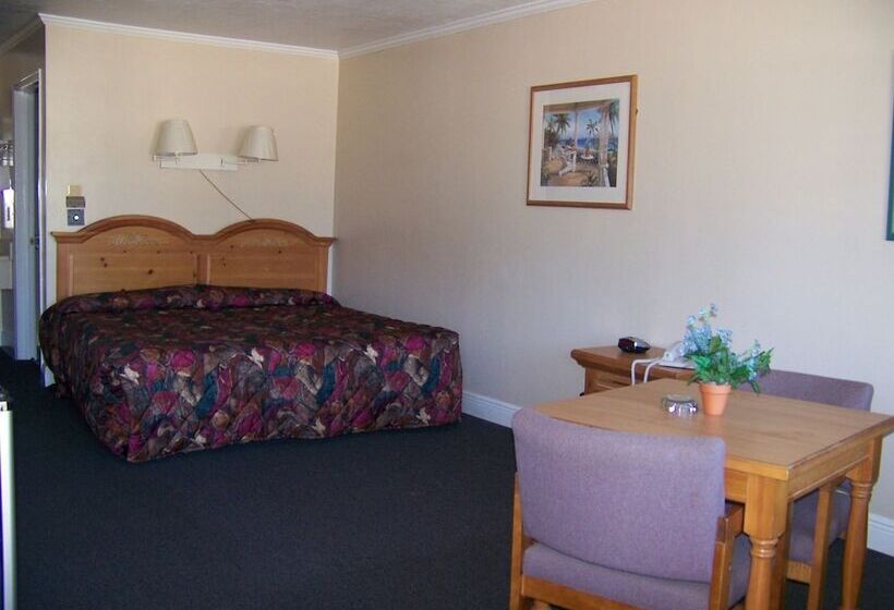 فندق Emerald Sands Inn