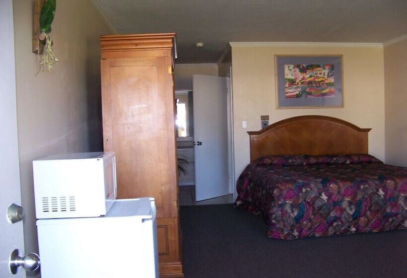 فندق Emerald Sands Inn