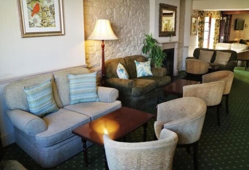 בית מלון כפרי Falcon