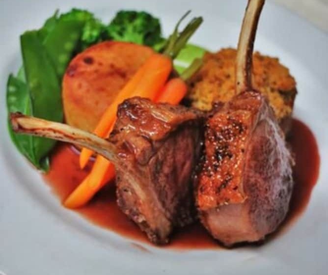 בית מלון כפרי Falcon