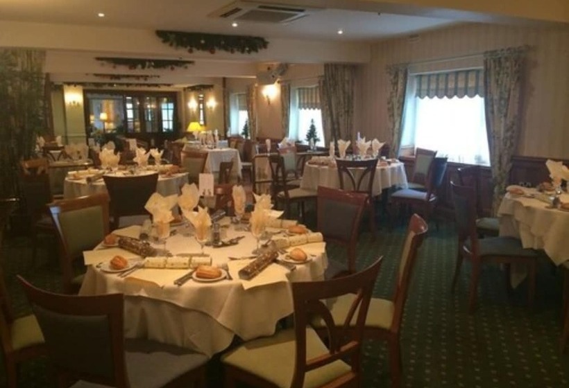 בית מלון כפרי Falcon