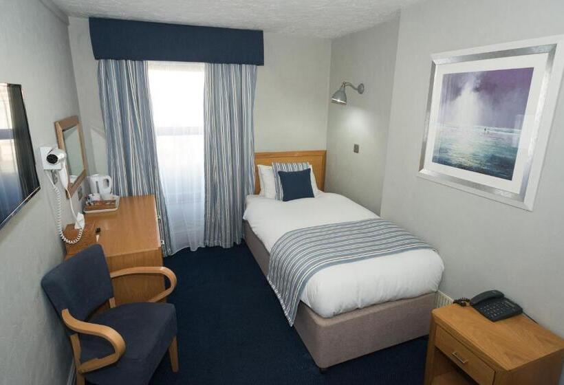 בית מלון כפרי Falcon