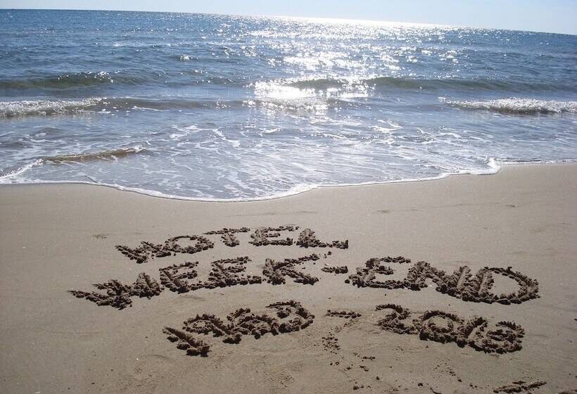 هتل Fin De Semana