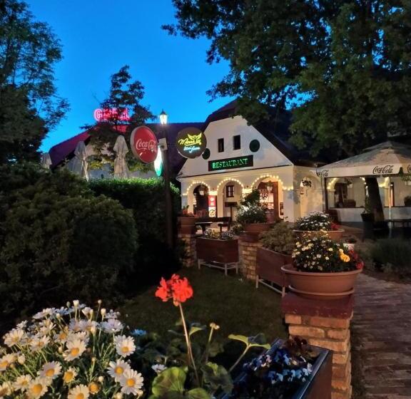 Gastland M1 Hotel & Conference Center