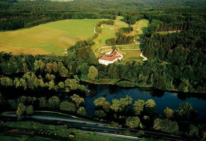 هتل Grad Otočec   Relais Chateaux