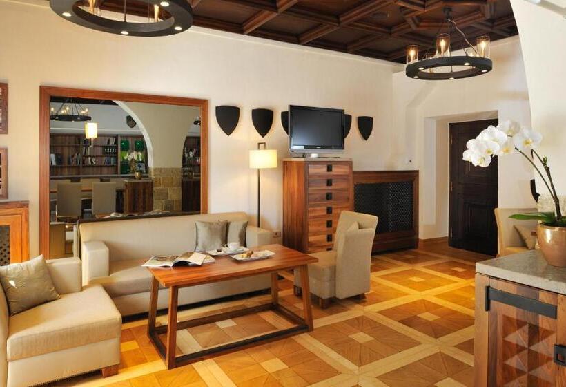 هتل Grad Otočec   Relais Chateaux