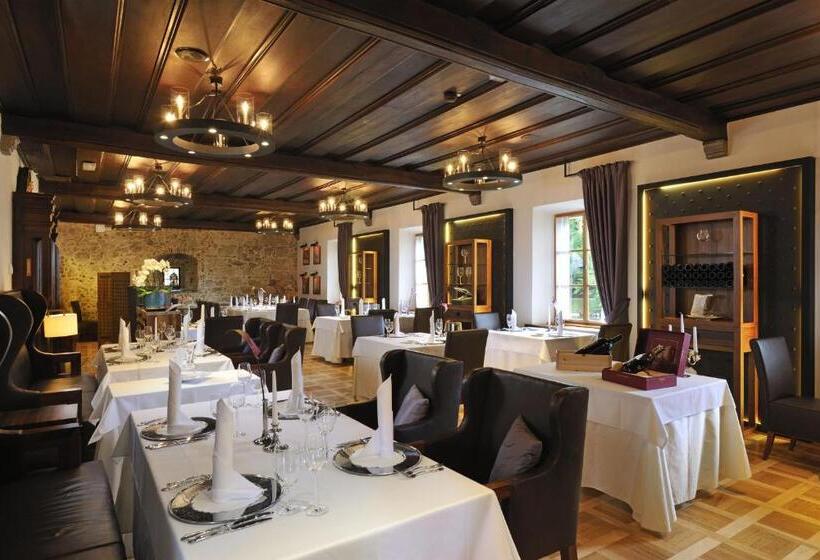 هتل Grad Otočec   Relais Chateaux