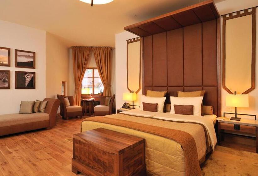 هتل Grad Otočec   Relais Chateaux