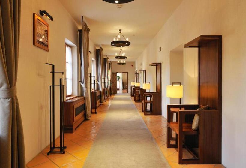 هتل Grad Otočec   Relais Chateaux